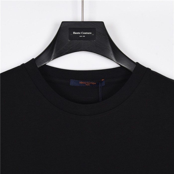 Clothes Louis Vuitton 491