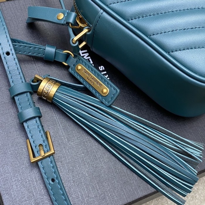 Handbags SAINT LAURENT 520534 size 23x16x6 cm