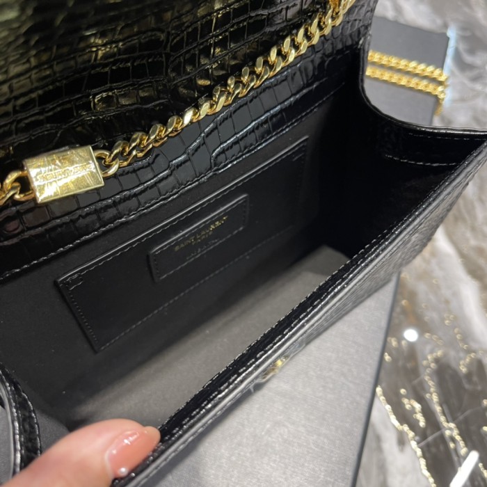 Handbags SAINT LAURENT 469390 size 20x13.5x5.5 cm