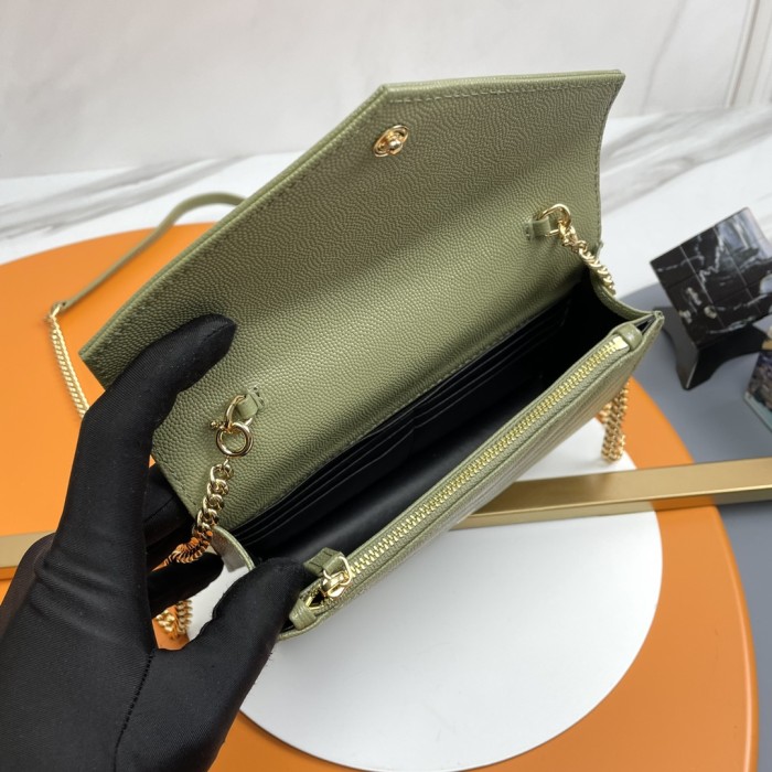 Handbags SAINT LAURENT 393953 size 19x11.5x4 cm