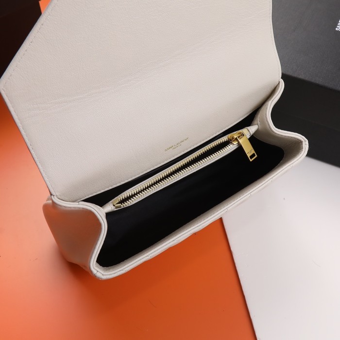 Handbags SAINT LAURENT 392737 size 24x17x6 cm