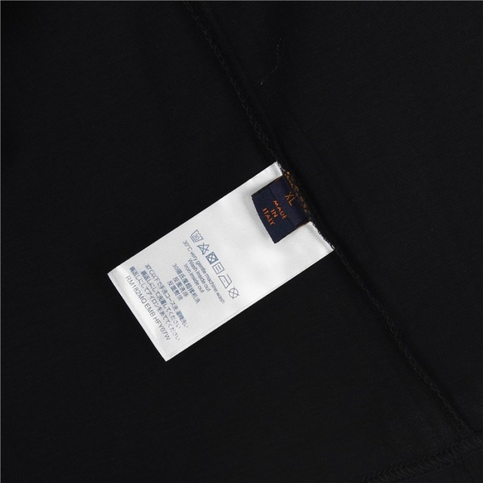 Clothes Louis Vuitton 501