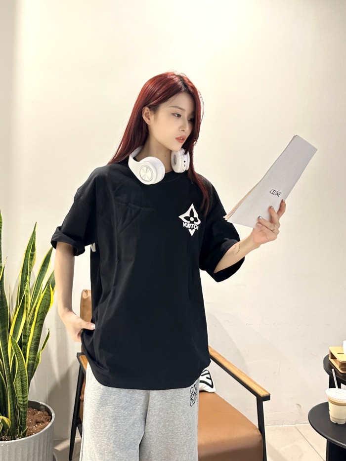 Clothes Louis Vuitton 448