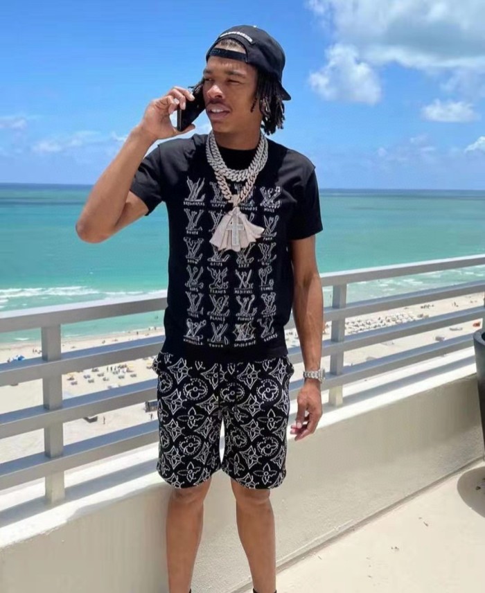 Clothes Louis Vuitton 518