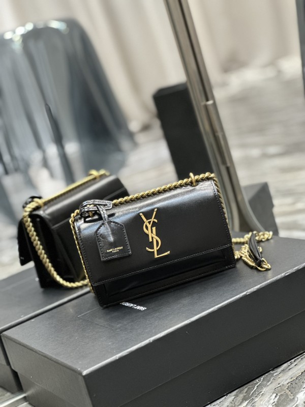 Handbags SAINT LAURENT 441972 size 19×13×8 cm