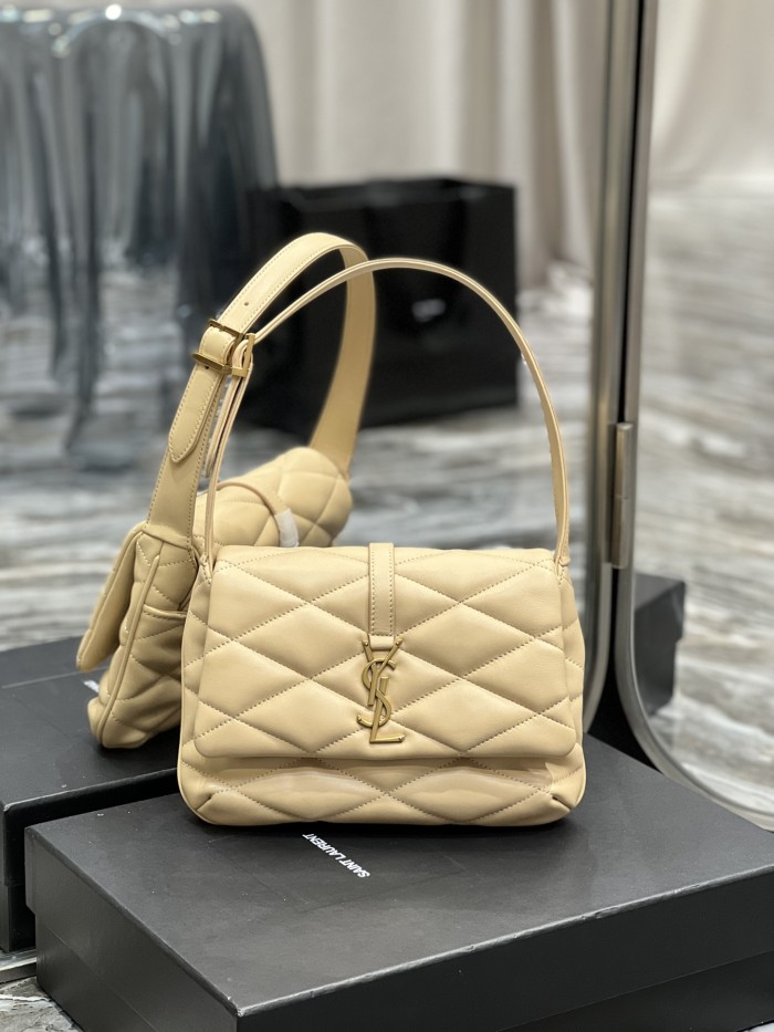 Handbags SAINT LAURENT 698567 size 24×18×5.5 cm