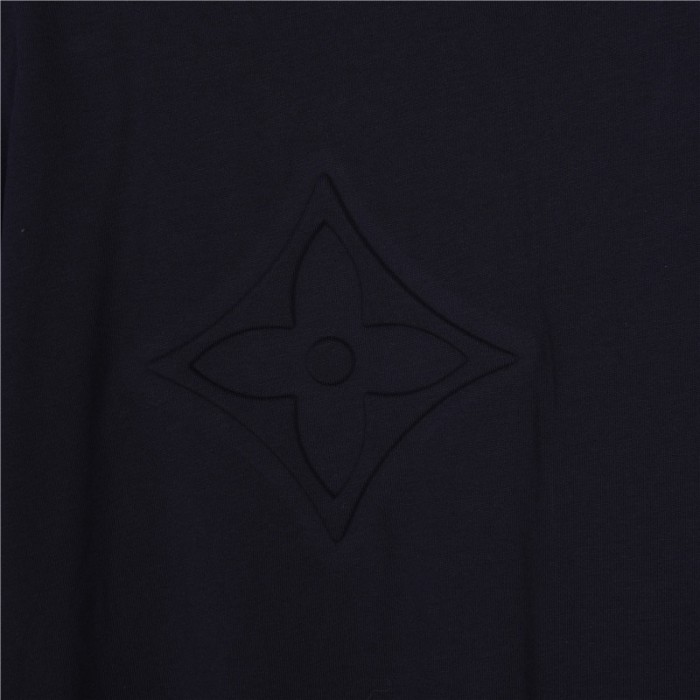 Clothes Louis Vuitton 489