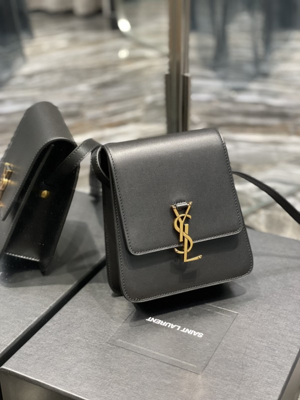 Handbags SAINT LAURENT 668809 size 16×18x6 cm