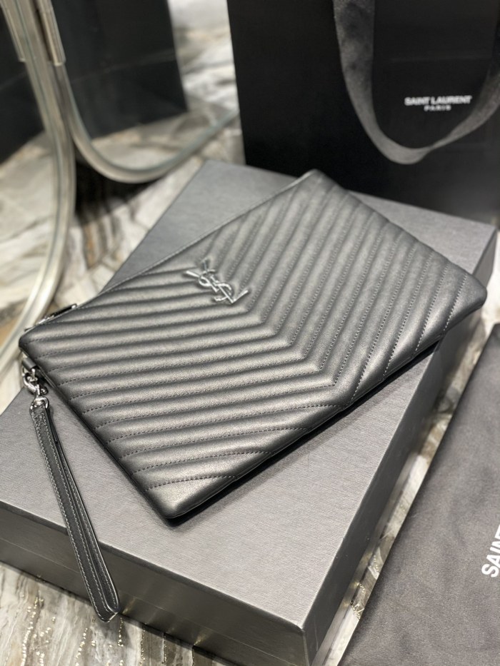 Handbags SAINT LAURENT 413444 size 30×21.5×2 cm