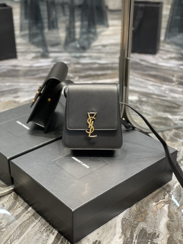 Handbags SAINT LAURENT 668809 size 16×18x6 cm