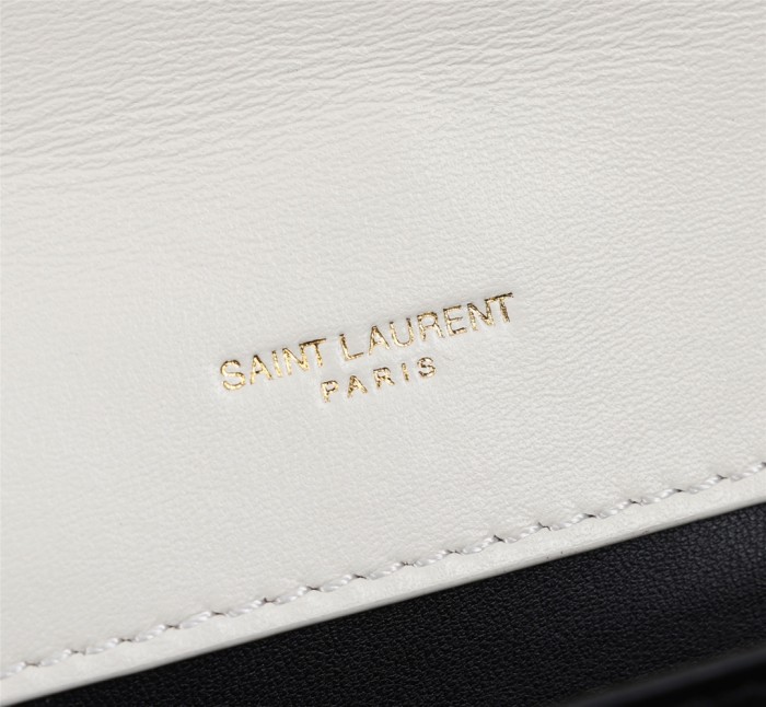 Handbags SAINT LAURENT 668863 size 26×18×5 cm