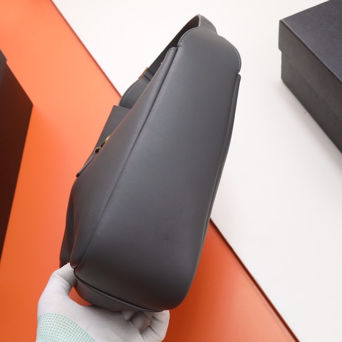 Handbags SAINT LAURENT 657230 size 24×24×10 cm