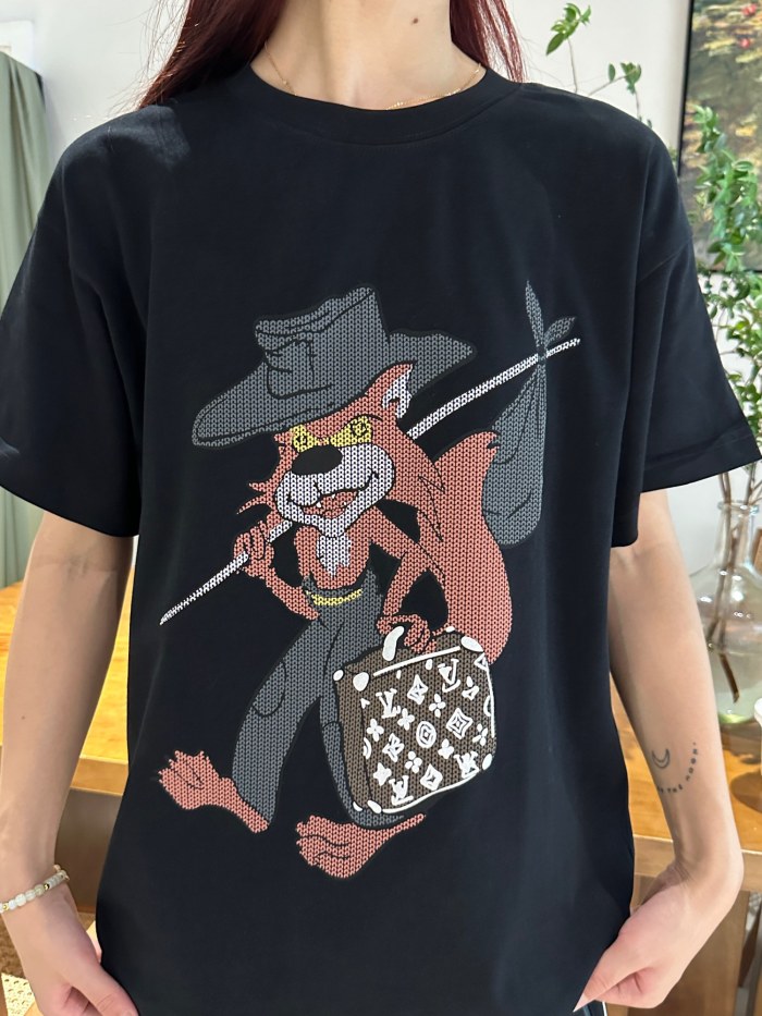 Clothes Louis Vuitton 477