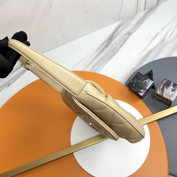 Handbags SAINT LAURENT 698567 size 24×18×5.5 cm