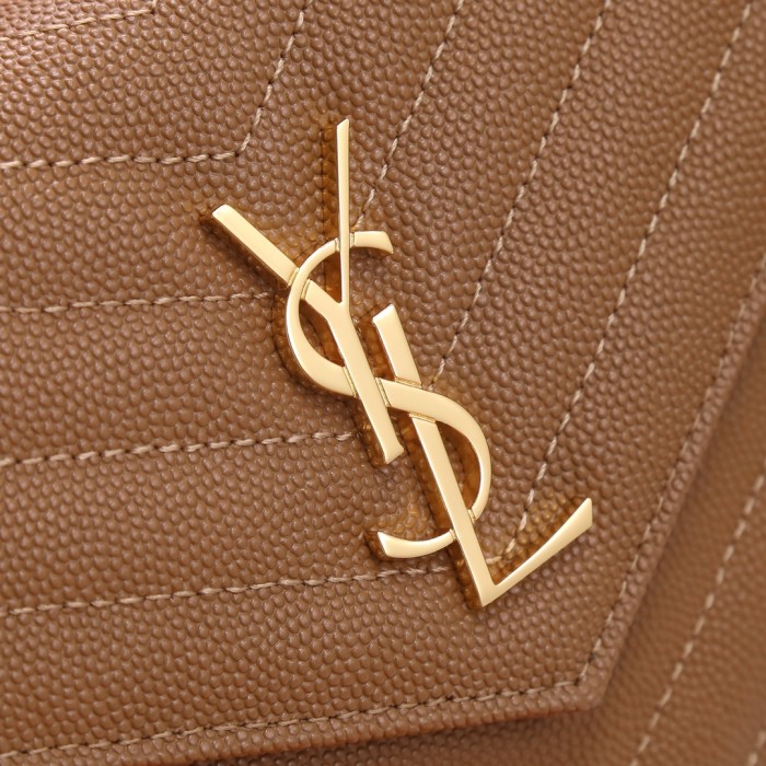 Handbags SAINT LAURENT 393953 size 19x11.5x4 cm