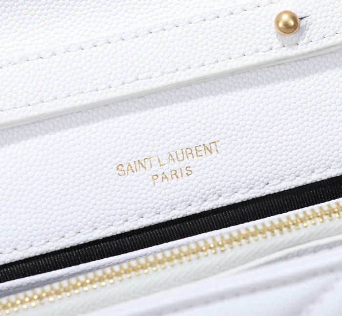 Handbags SAINT LAURENT 26801 size 22.5x14x4 cm
