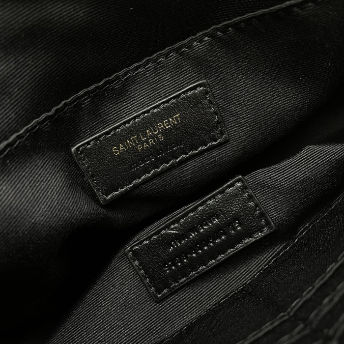 Handbags SAINT LAURENT 379039 size 24×17.5×1.5 cm