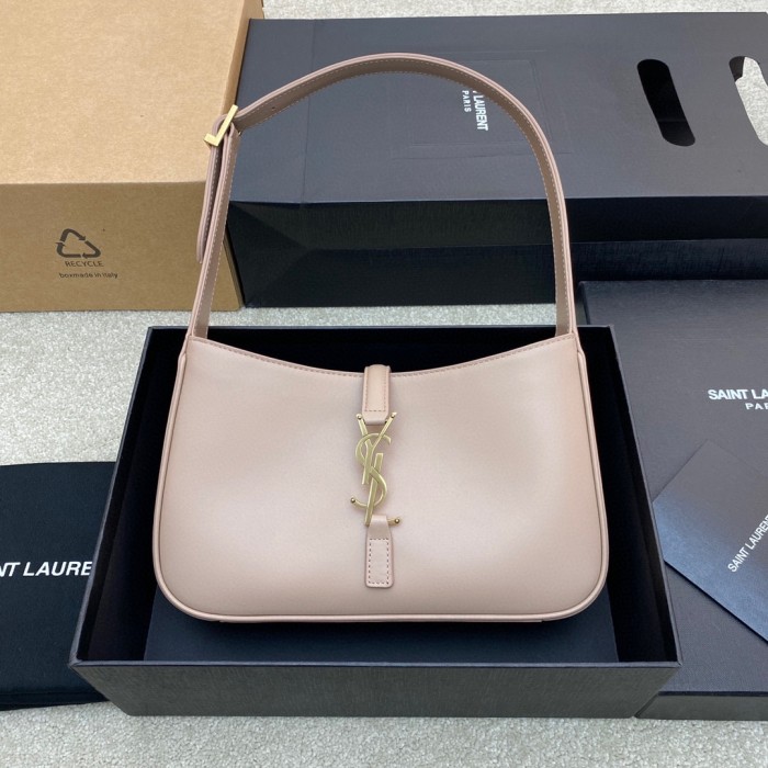 Handbags SAINT LAURENT 657228 size 24.5*14*6 cm