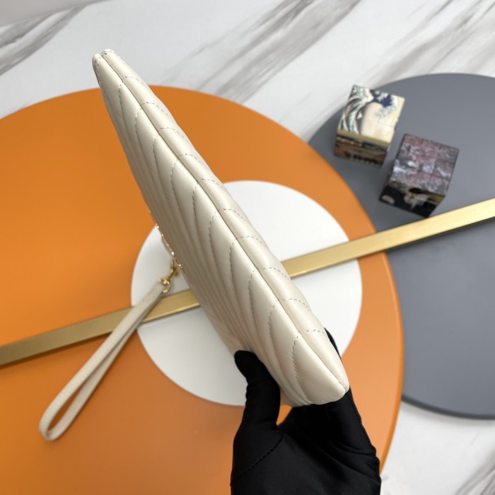 Handbags SAINT LAURENT 413444 size 30×21.5×2 cm