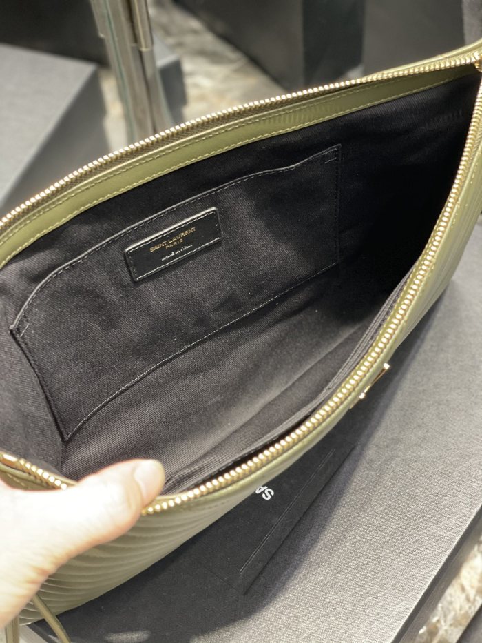 Handbags SAINT LAURENT 440222 size 36x24.5x2.5 cm