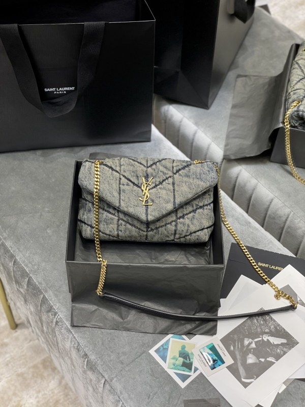 Handbags SAINT LAURENT 610436 size 23×15.8×5.8 cm