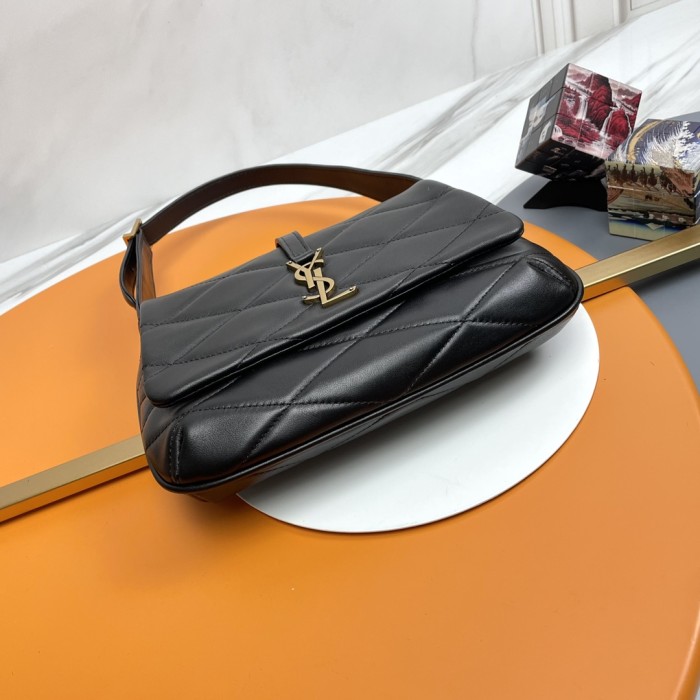 Handbags SAINT LAURENT 698567 size 24×18×5.5 cm