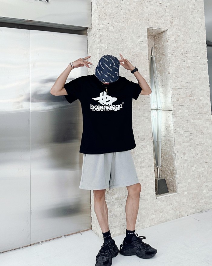 Clothes Balenciaga 335