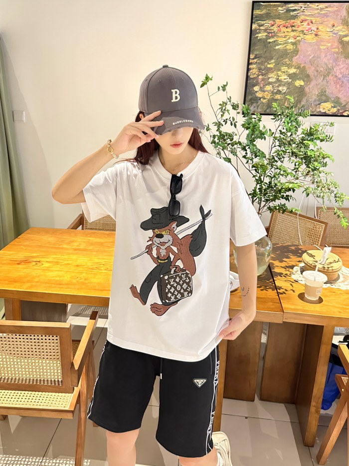 Clothes Louis Vuitton 476