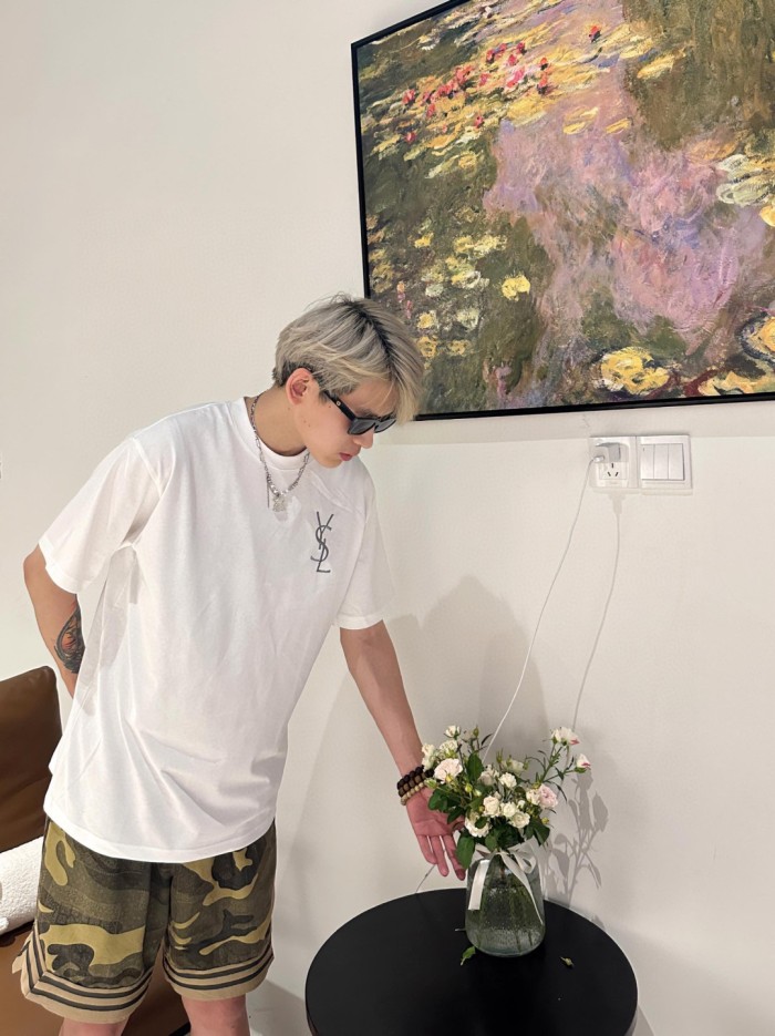 Clothes yves saint laurent 8