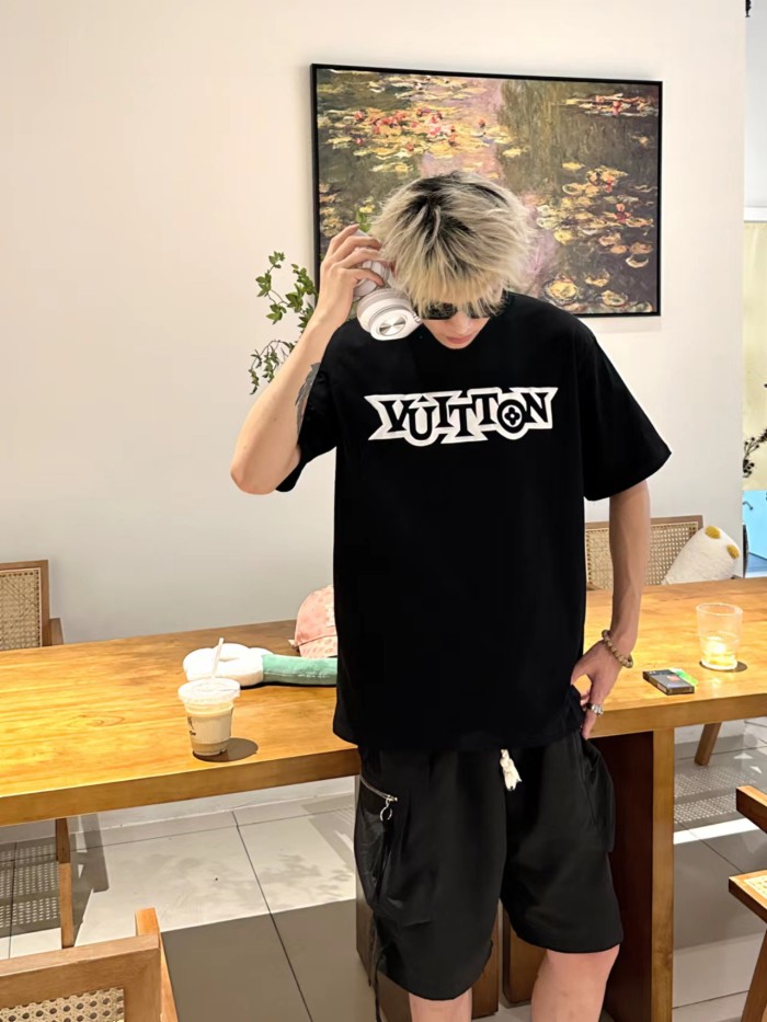 Clothes Louis Vuitton 506