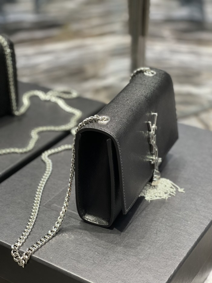 Handbags SAINT LAURENT 469390 size 20x13.5x5.5 cm