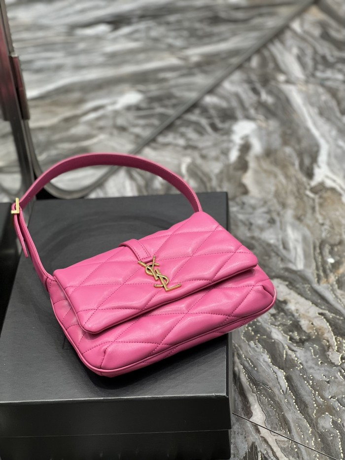 Handbags SAINT LAURENT 698567 size 24×18×5.5 cm