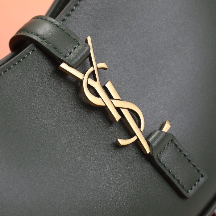 Handbags SAINT LAURENT 710318 size 19X11.5x4.5 cm