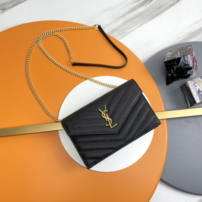 Handbags SAINT LAURENT 393953 size 19x11.5x4 cm
