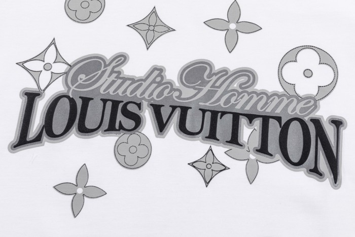 Clothes Louis Vuitton 469