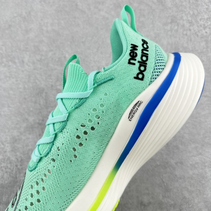 New Balance FuelCell SC Elite V3 Bright Mint Pixel Green