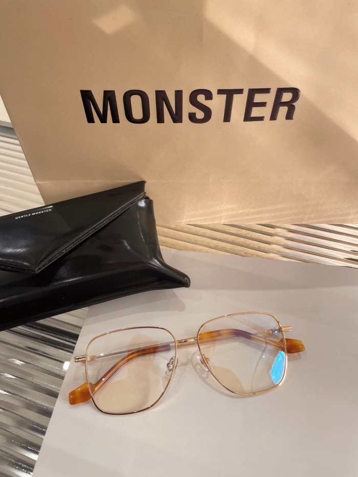 Sunglasses GENTLE MONSTER chacha