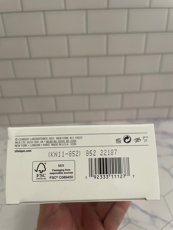 p'er'fu'me Clinique 1