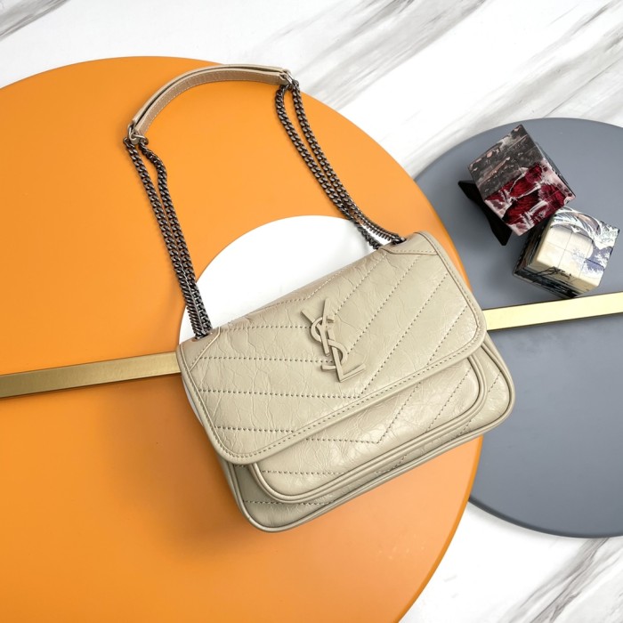 Handbags SAINT LAURENT 533037 size 22-16-7 cm