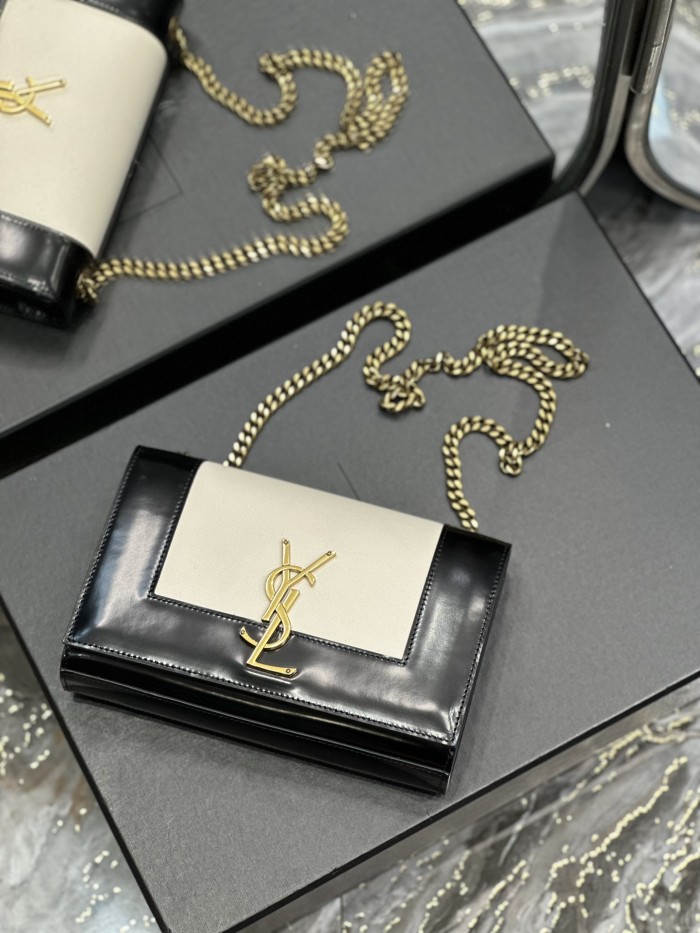 Handbags SAINT LAURENT 469390 size 20x13.5x6 cm