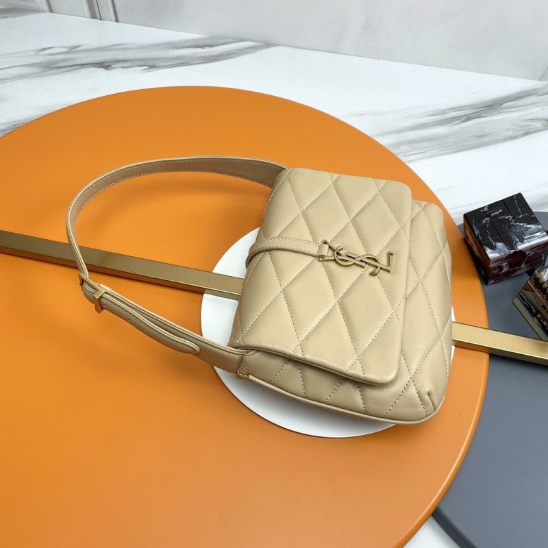 Handbags SAINT LAURENT 698567 size 24×18×5.5 cm