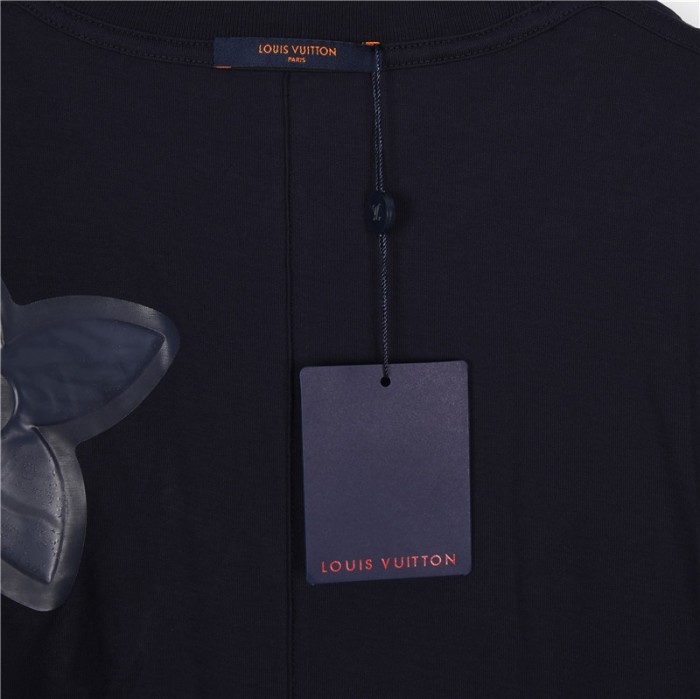 Clothes Louis Vuitton 489