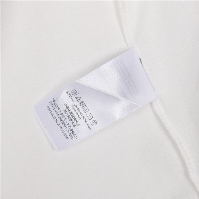 Clothes Louis Vuitton 500