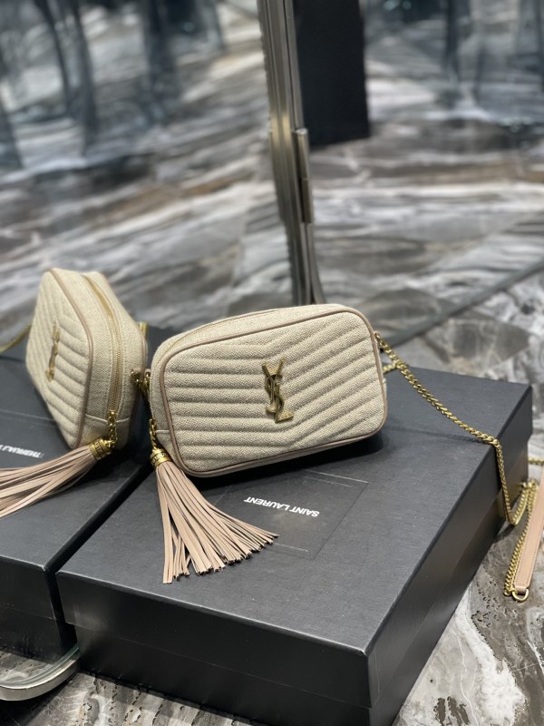 Handbags SAINT LAURENT 585040 size 18×10×5 cm