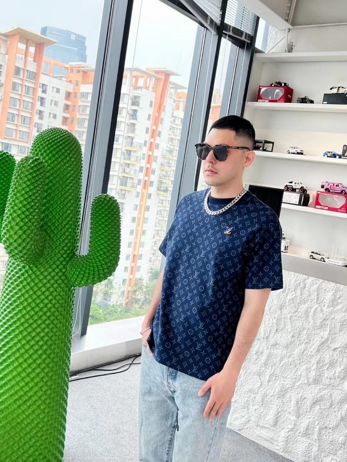 Clothes Louis Vuitton 503