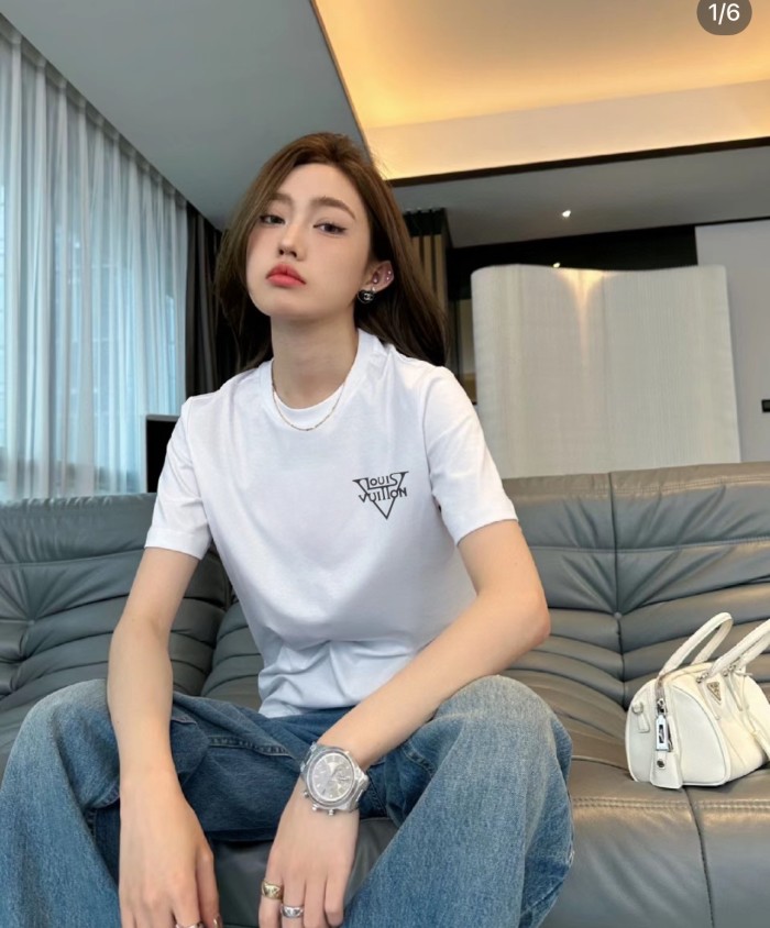 Clothes Louis Vuitton 494