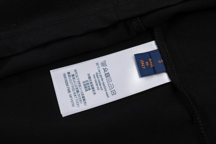 Clothes Louis Vuitton 464