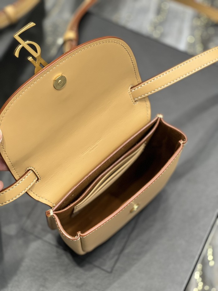 Handbags SAINT LAURENT 623097 size 15x14x4.5 cm