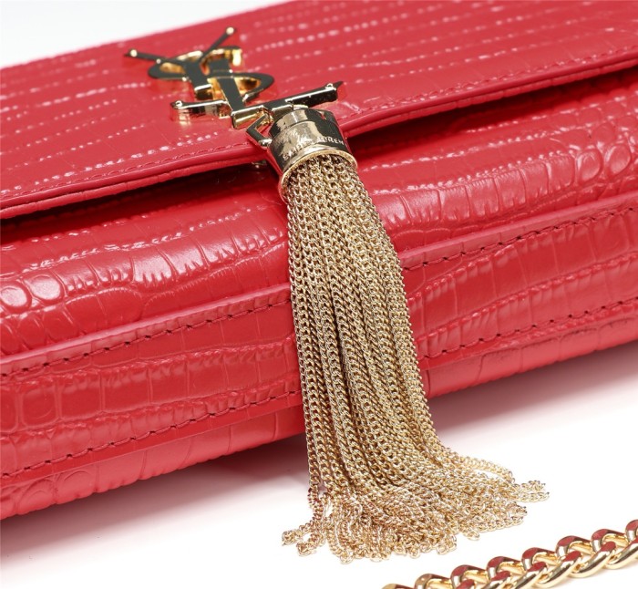 Handbags SAINT LAURENT 26700 size 24*5.5*14.5 cm