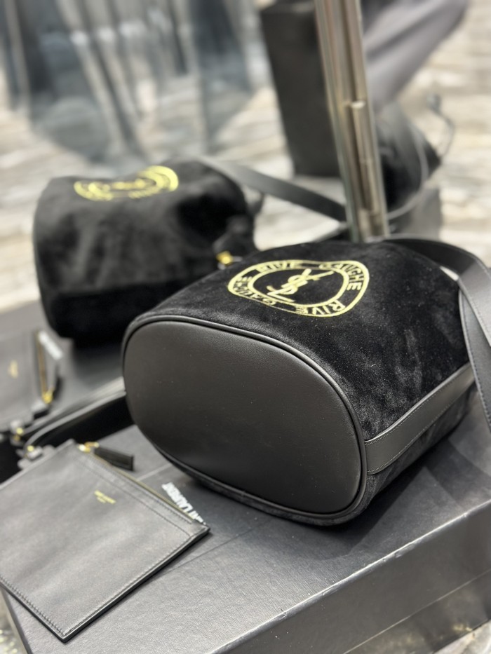 Handbags SAINT LAURENT 710261 size 21×23×14 cm